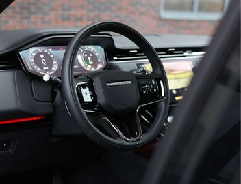 Car image 32