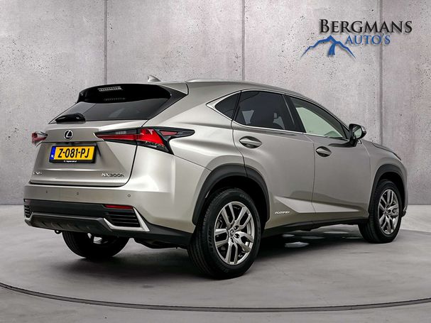 Lexus NX 300 h AWD 145 kW image number 2