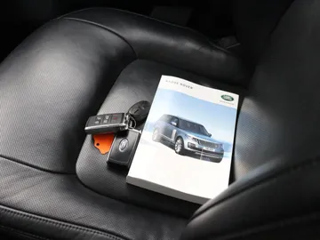 Car image 35