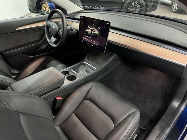 Tesla Model 3 Performance AWD 377 kW image number 9