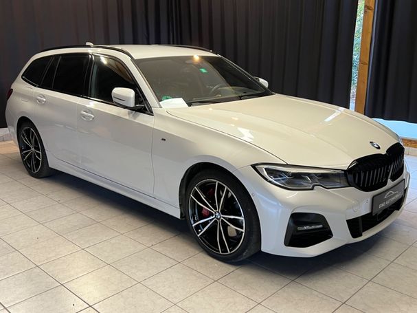 BMW 330 e Touring M Sport 215 kW image number 2