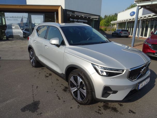 Volvo XC40 Recharge Plug-in Hybrid Plus Bright 155 kW image number 2