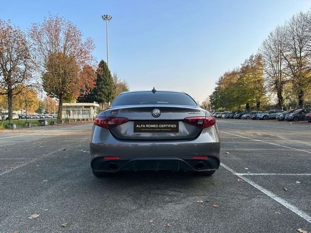 Alfa Romeo Giulia 2.2 Veloce 154 kW image number 3