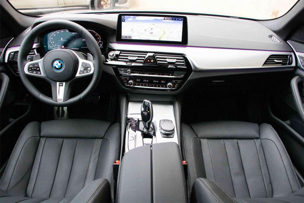 BMW 530 Touring xDrive 215 kW image number 15