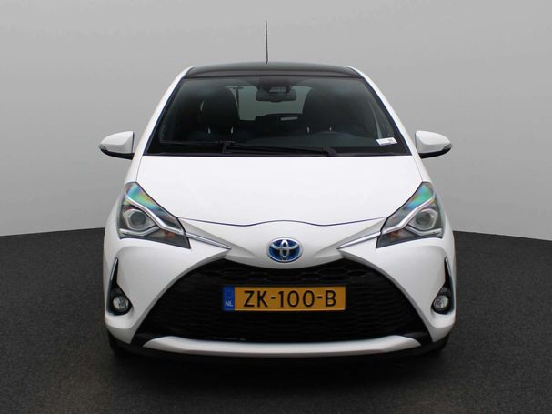 Toyota Yaris 1.5 Hybrid 74 kW image number 2