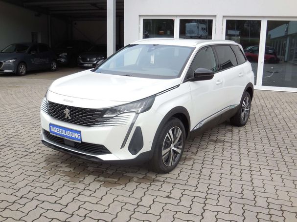 Peugeot 5008 BlueHDi 130 Allure 96 kW image number 1