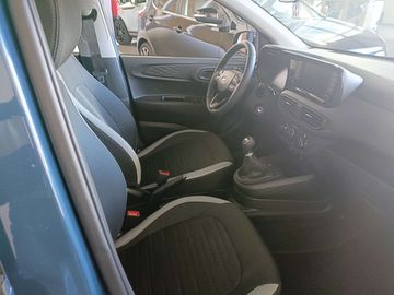 Car image 10