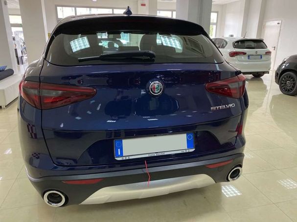 Alfa Romeo Stelvio 2.2 Diesel AT8 140 kW image number 5