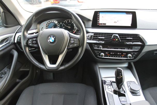 BMW 520i 135 kW image number 11