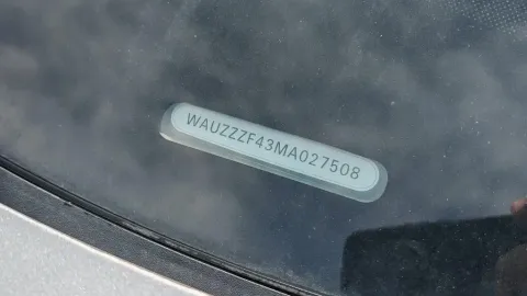 Car image 27
