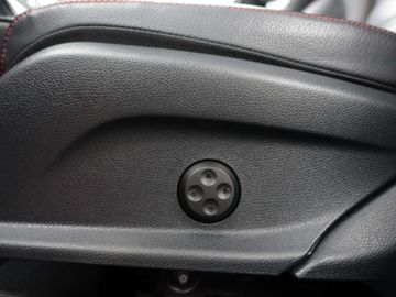 Car image 37