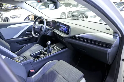 Car image 33