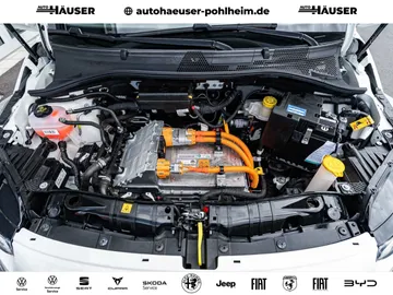 Car image 28