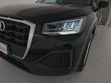 Car image 40