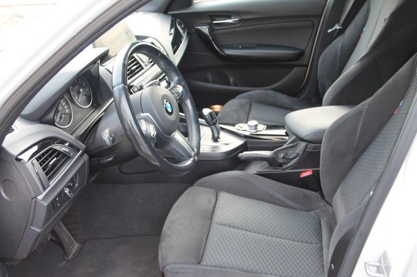 BMW 118i 100 kW image number 9