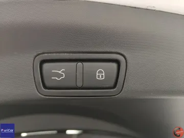Car image 50