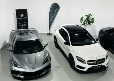 Car image 27