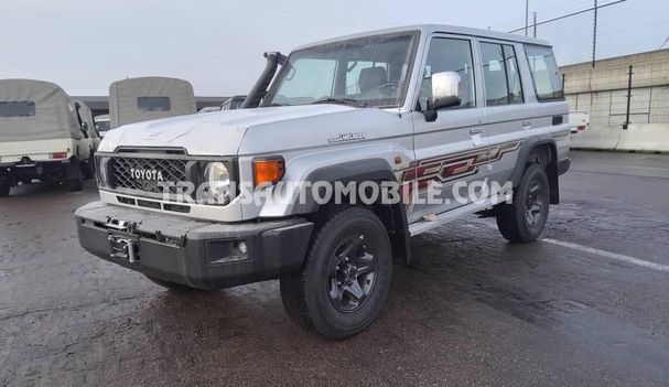 Toyota Land Cruiser 143 kW image number 2