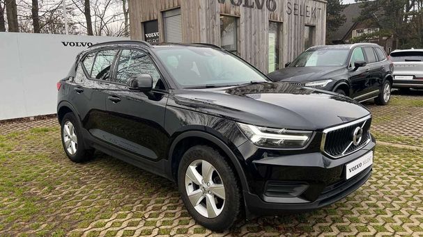 Volvo XC40 T2 Core Geartronic Momentum 95 kW image number 6