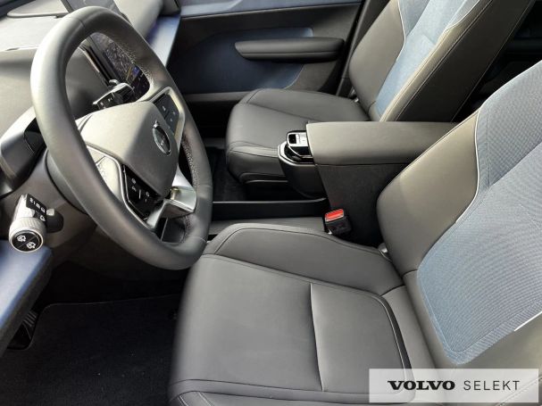 Volvo EX30 200 kW image number 9