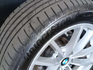 Car image 47