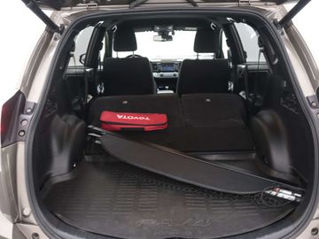 Car image 37