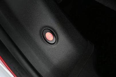 Car image 48