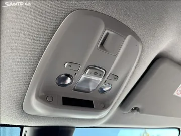 Car image 33