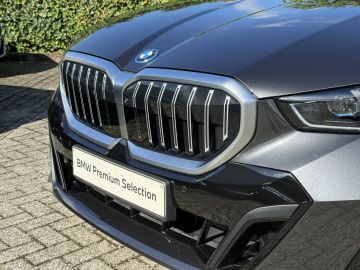 Car image 36