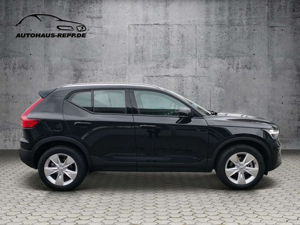 Volvo XC40 B3 Core 120 kW image number 7