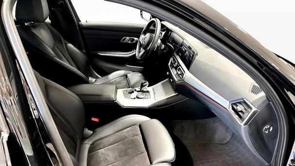 BMW 330 Touring xDrive 185 kW image number 5