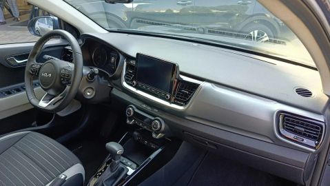 Car image 22