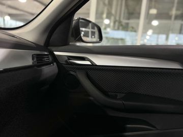 Car image 41