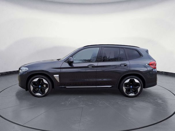 BMW iX3 Impressive 210 kW image number 4