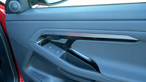 Car image 36