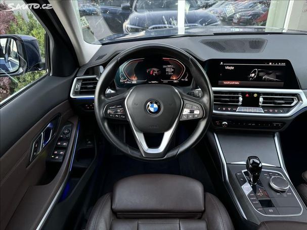 BMW 320d Touring xDrive 140 kW image number 12