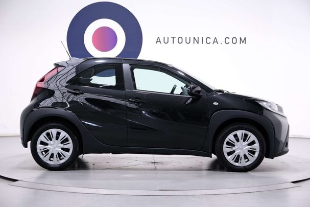 Toyota Aygo X 1.0 VVT-i 53 kW image number 4