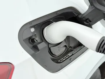 Car image 42