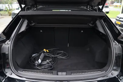 Car image 36