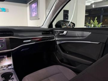 Car image 40