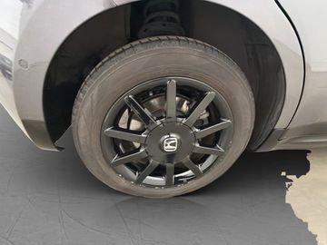 Car image 29
