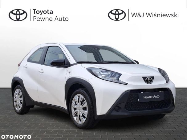 Toyota Aygo X 53 kW image number 16