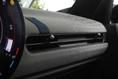Car image 39