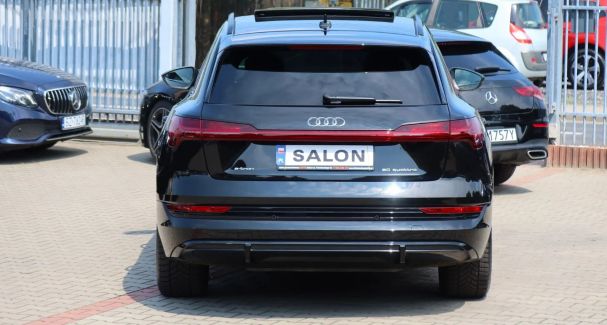 Audi e-tron 50 quattro S-line 230 kW image number 32