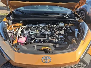 Car image 28