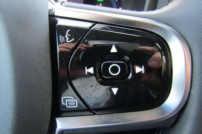 Car image 38