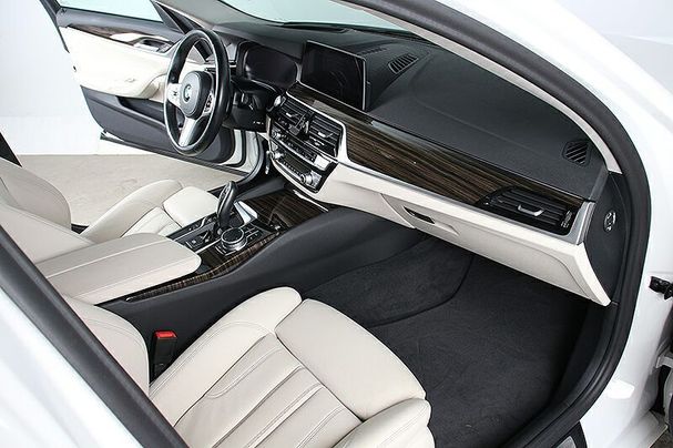 BMW 530i Sport Line 185 kW image number 6