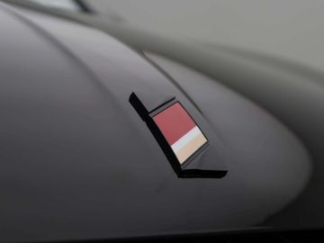 Car image 37