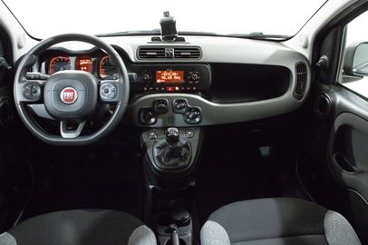 Car image 12