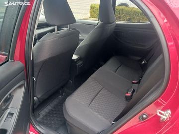 Car image 11